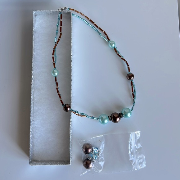 Beaded Necklace & Earrings Set - Picture 2 of 5